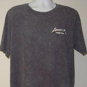 MENS CHARCOAL TEE BY URBAN NATION, BROOKLYN TOUR L